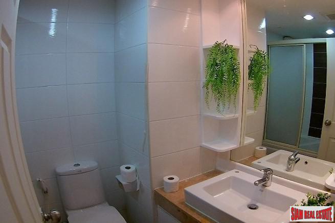 Grand Parkview Asoke | Large Two Bedroom with Huge Private Terrace for Sale-10