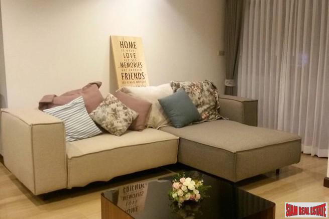 Richmond Palace Condominium | Bright & Peaceful Three Bedroom Corner Unit for Sale in Phrom Phong-2
