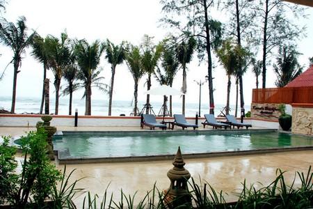 Kamala Beachfront Apartments | Two Bedroom Deluxe Suites in Kamala - You Cant Get any Closer to the Ocean than This