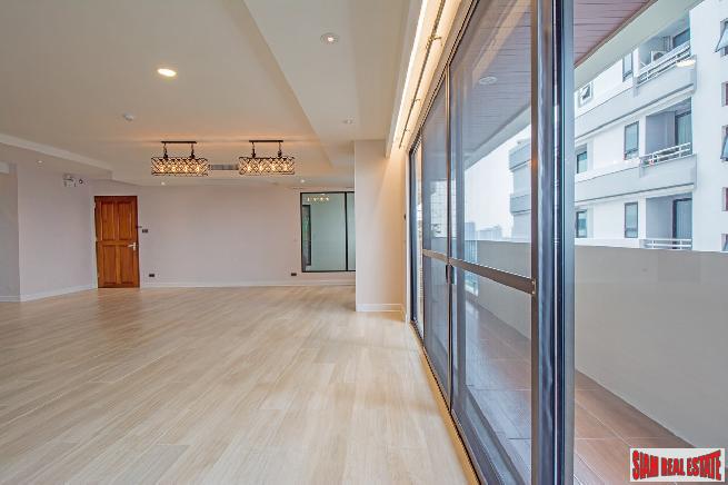 Casa Viva | Newly Renovated Stunning 3 Bed Corner Unit Condo at Ekkamai Soi 12-2