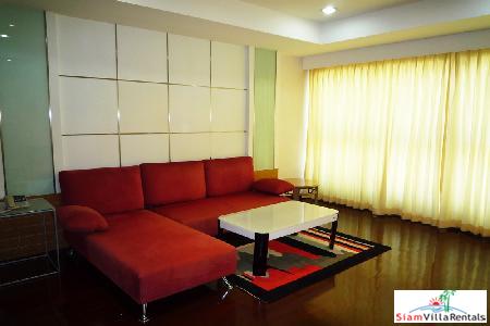Paholyothin Place | Stunning 3 bedroom, 3 bath 135 sqm. Condo for Rent only 2 Minutes Walk to Ari BTS Station