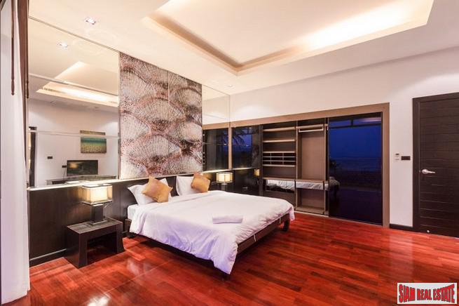 Three- to Four-Bedroom Townhome with Sea View Rooftop Pool in Rawai-15
