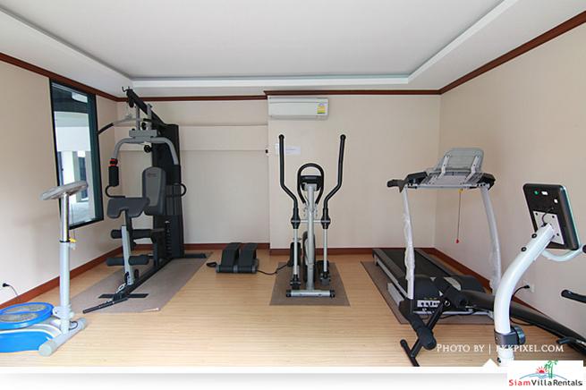 Three Bedroom Pet Friendly Condo a Short walk to BTS Ekamai on Soi 12-6
