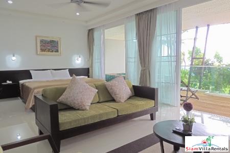 One Bedroom Luxury Beachfront Apartment with Private Jacuzzi in Ao Yon